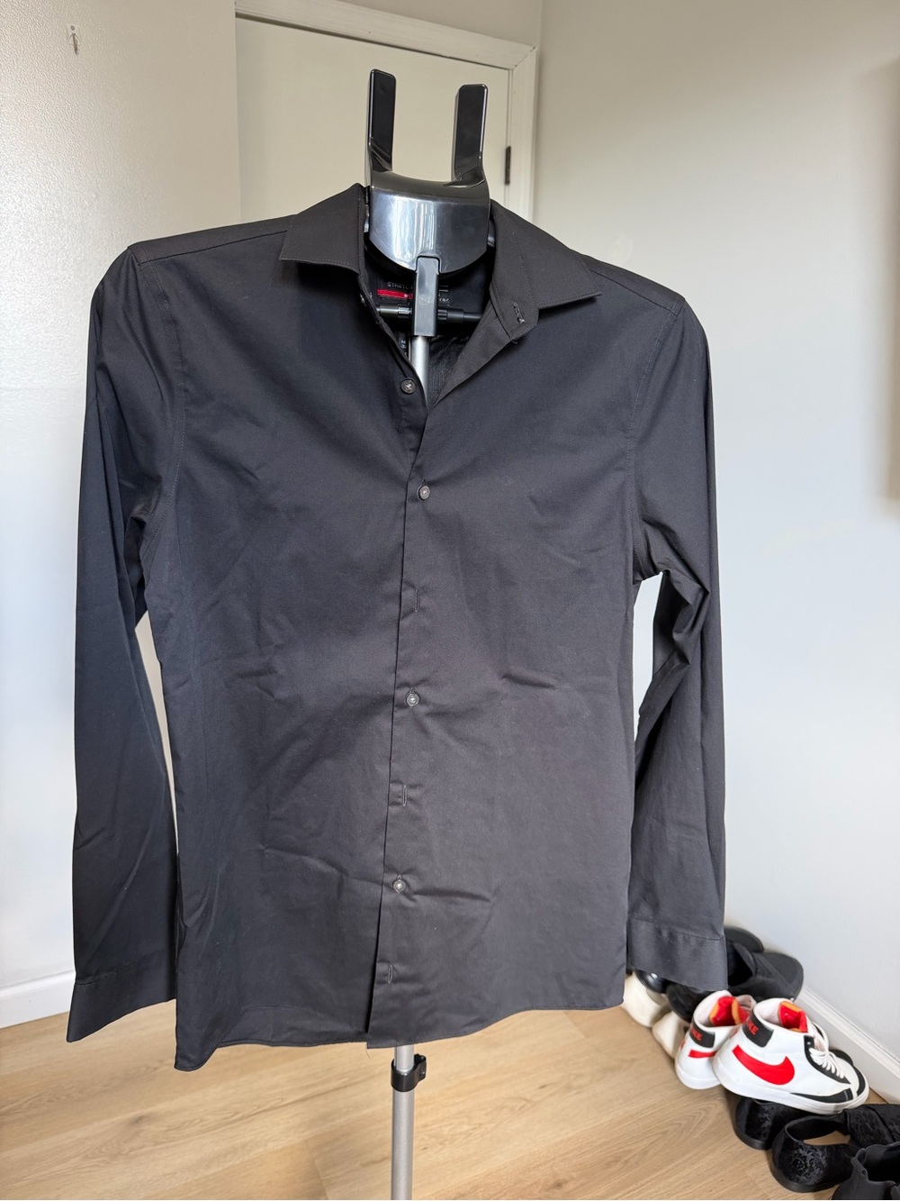 jf j.ferrar Black Men's Long-Sleeve Dress Shirt
